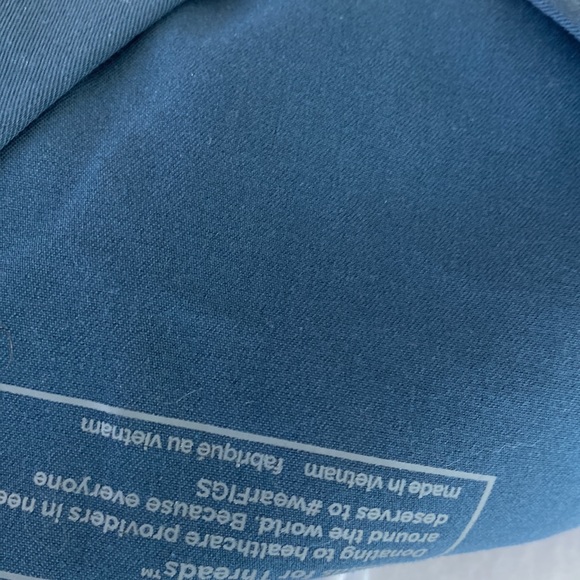 FIGS Yola skinny scrub pants PETITE - Picture 4 of 4